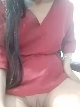 Cute-Naavya live cam