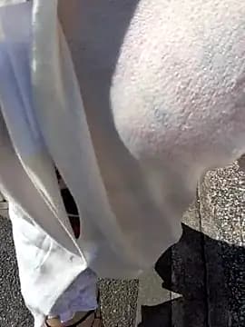 pink-mai live cam