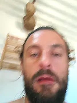 Overyear212 live cam