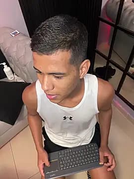 noahdark_ live cam