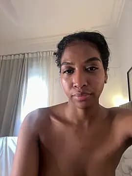 IamCrystal2 live cam