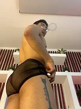 ApoloCruz live cam