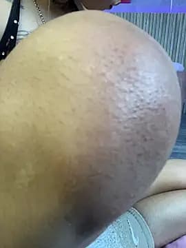 Saracooper__ live cam