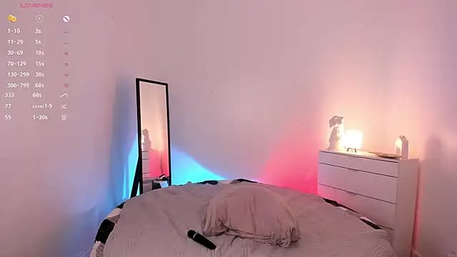 MsKionny live cam