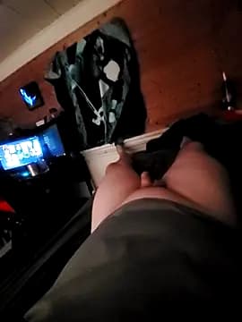 TheSexyCaveman live cam