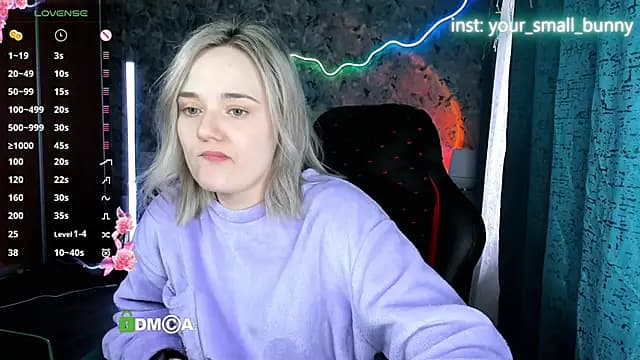 Your_small_bunny live cam