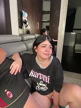 EmilyAndAndrew live cam