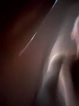 KashiCumsOnYU1738 live cam
