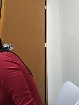 Adrianahearth live cam