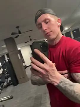 Bradddd73 live cam