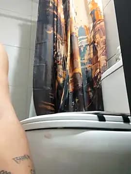 Gatithaaa live cam