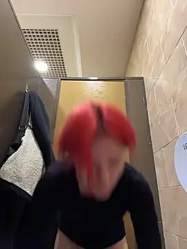 NinaParri live cam
