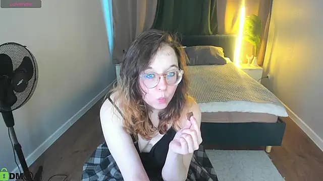 Aleks-caster live cam