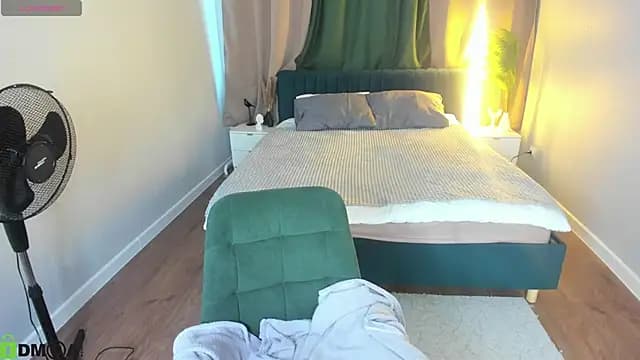 Aleks-caster live cam