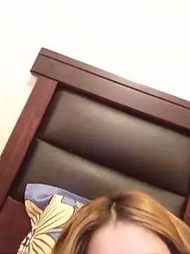 lilivalkova live cam