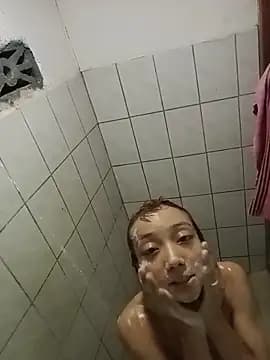 Kuppy14 live cam