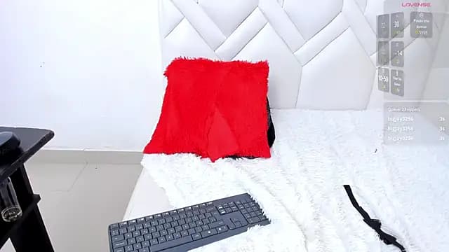 LindaHooker live cam