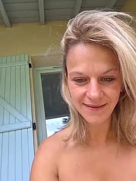 Couple-Kiwii-Orchidee-Boy live cam