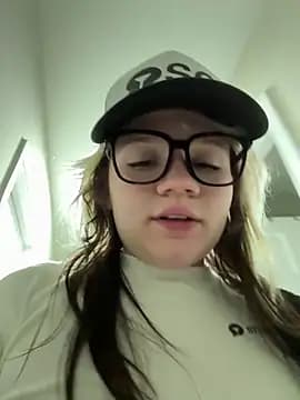 Cutiepiespanks live cam