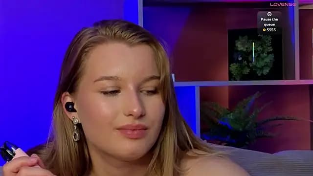 ImiMonroe live cam