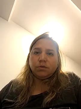 LauraReeves live cam