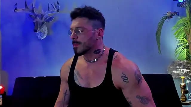 dennis_cox1 live cam on Stripchat
