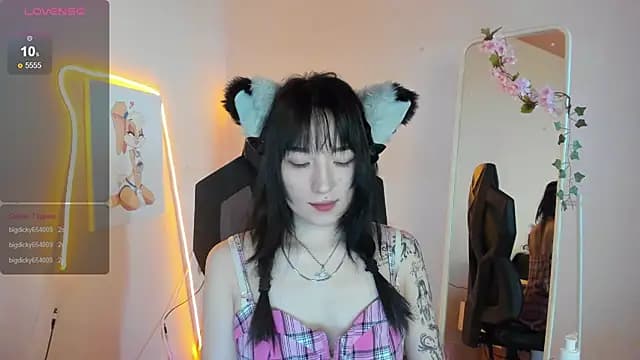 AliceeinWonderlanddd live cam