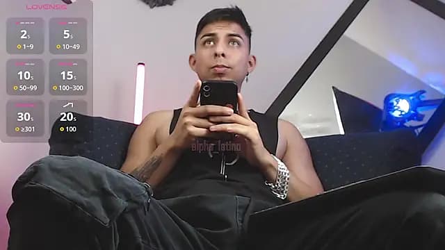 ALPHA_LATINO live cam