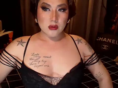YourMistressAggy live cam