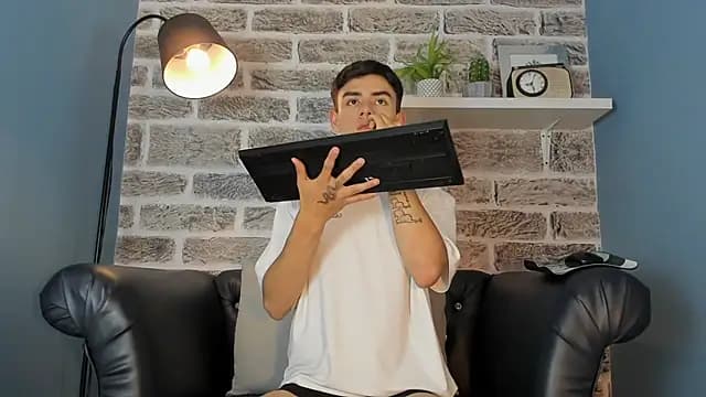 Bratzboys live cam