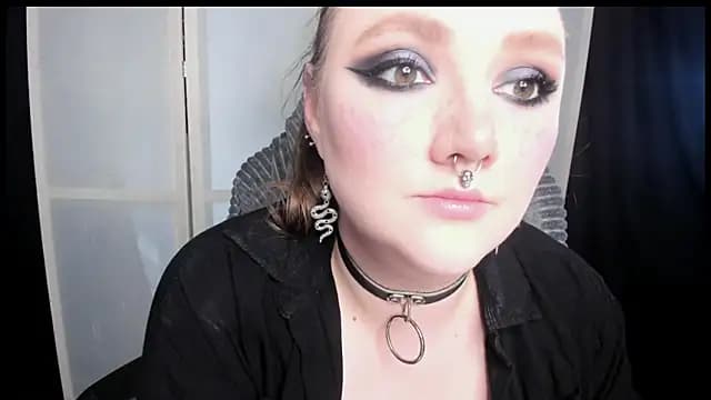YourDyingBride live cam on Stripchat