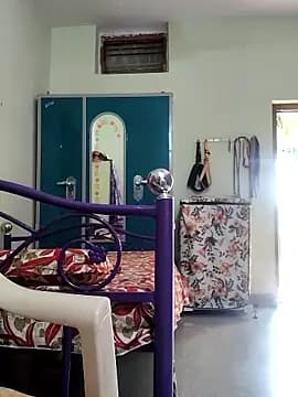 yamini1431 live cam