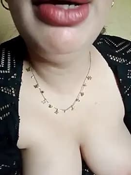 charmoutak_nada live cam