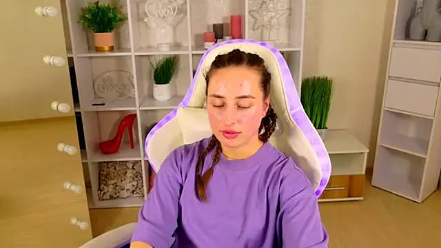 NadinnL live cam