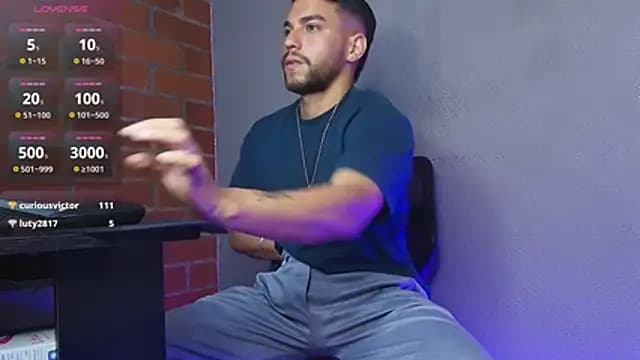 Leandro_valenzuela live cam