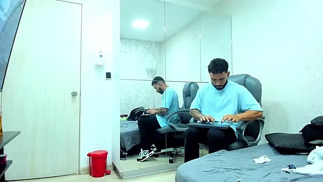 Axel_power_ live cam