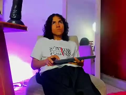 issac_latin live cam
