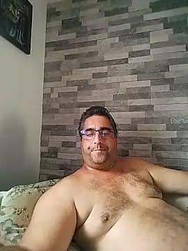ADRIAN_ADI40 live cam on Stripchat