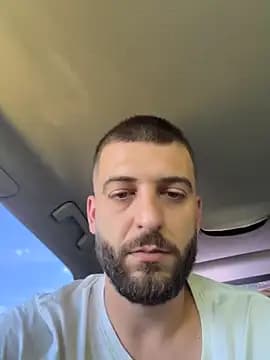 Pablo_Hornyguy95 live cam
