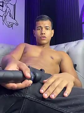 noahdark_ live cam