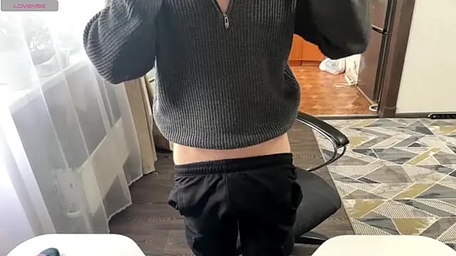 Keksik_ live cam on Stripchat