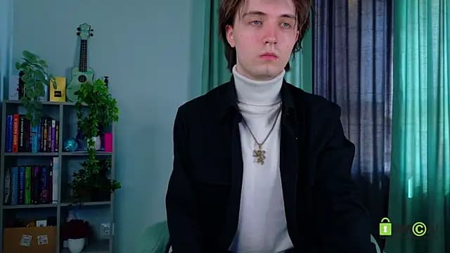 Low_Key_Heat live cam