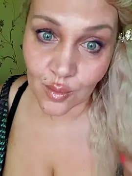 IsabellaBoni live cam