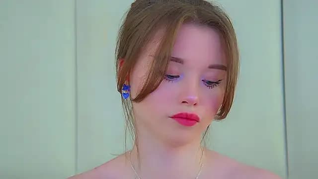 KeiraAsti live cam