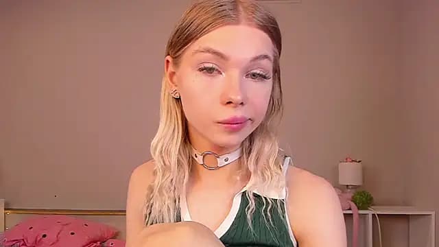 Blondy_Fina live cam