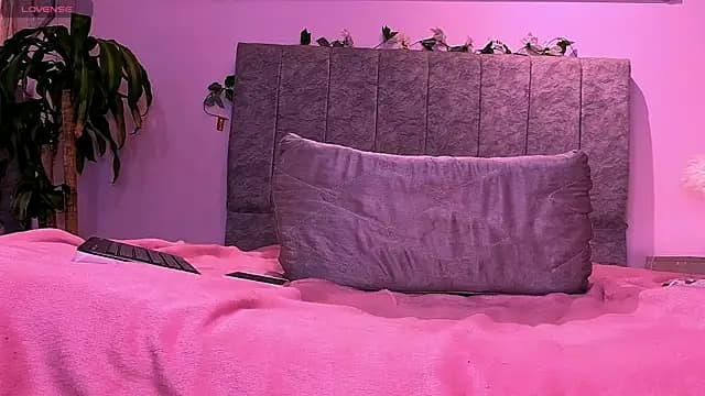 Perla_cambell live cam