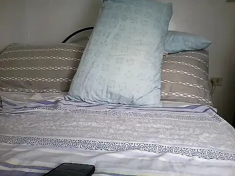 nhayasquirt live cam