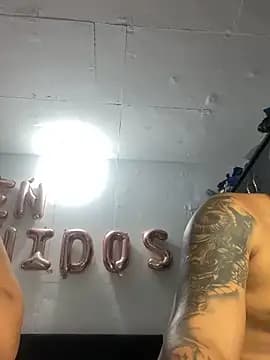 Liah_Luccas live cam on Stripchat