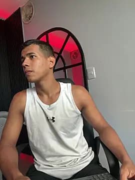noahdark_ live cam