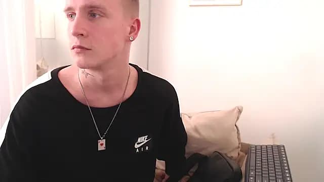 AlexxSweet live cam